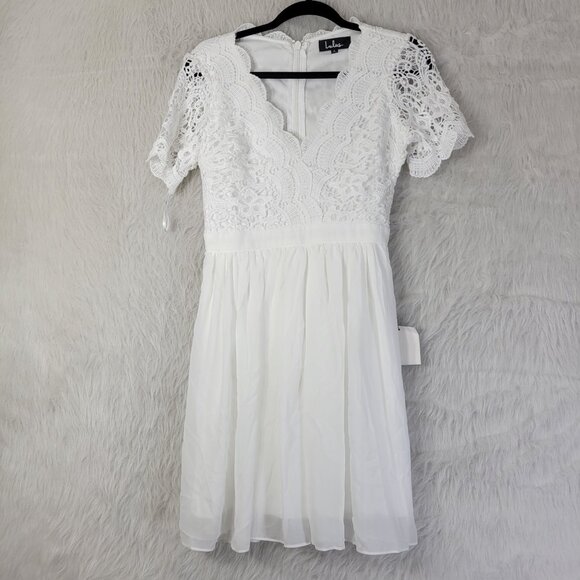 Lulu's Angel in Disguise White Lace Short Sleeve V-Neck Mini Skater Dress Small - Picture 1 of 12